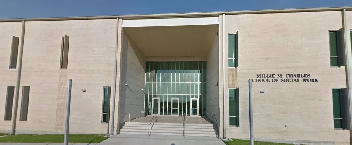 Millie M. Charles School of Social Work (SUNO) — Lamar building construction (exterior)